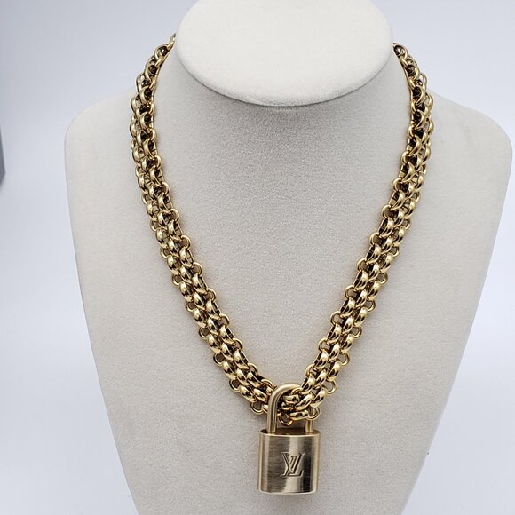 Authentic Louis Vuitton Gold Padlock w/ Unbranded Fashion Stainless Steel Chain - Picture 9 of 10